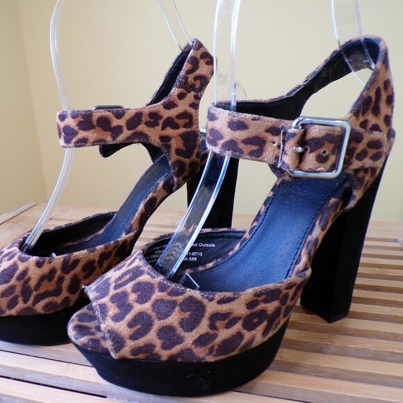 Mossimo Vintage Leopard Faux Fur Pumps Chunky Heel Womens Size 6.5 - Picture 2 of 13